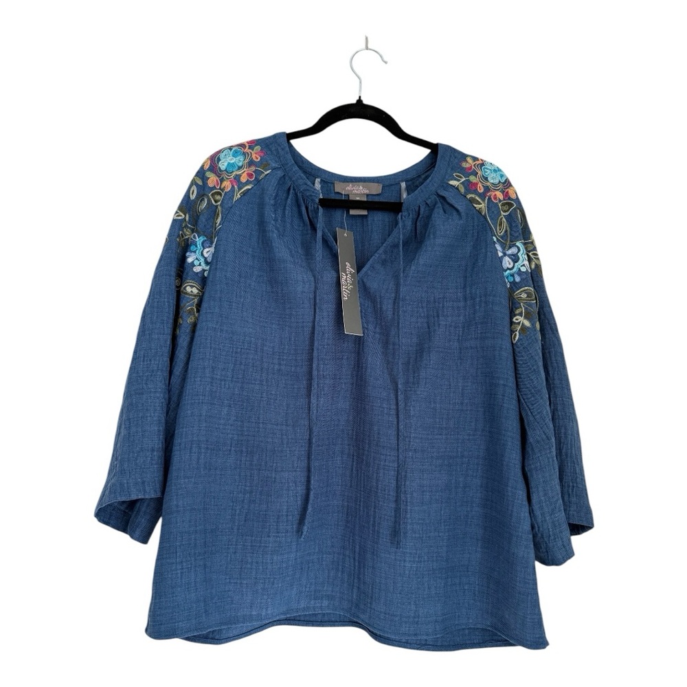Olivia & Martin Blue Embroidered Boho Peasant Top Blouse Size M NWT